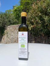 Carica l&#39;immagine nel visualizzatore di Gallery, Olio Extra Vergine di Oliva - 0,75L
